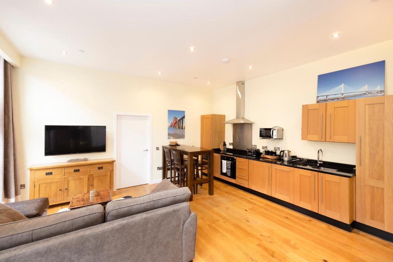 Joivy 1 Bed Flat In Old Town, Next To St Giles Cathedral Apartment EDI Exterior photo