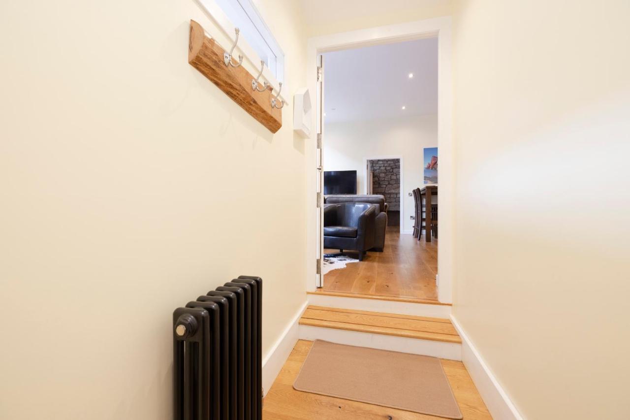 Joivy 1 Bed Flat In Old Town, Next To St Giles Cathedral Apartment EDI Exterior photo